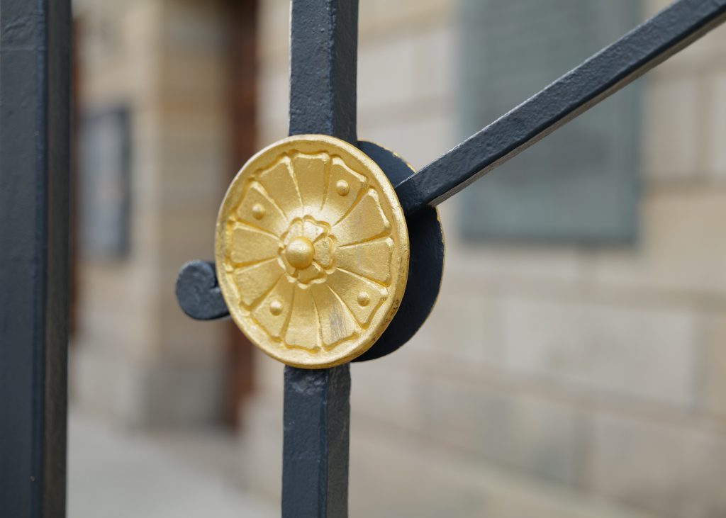 Berlin Opernhaus Handrail