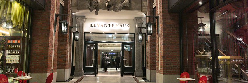 Entering the Levantehaus