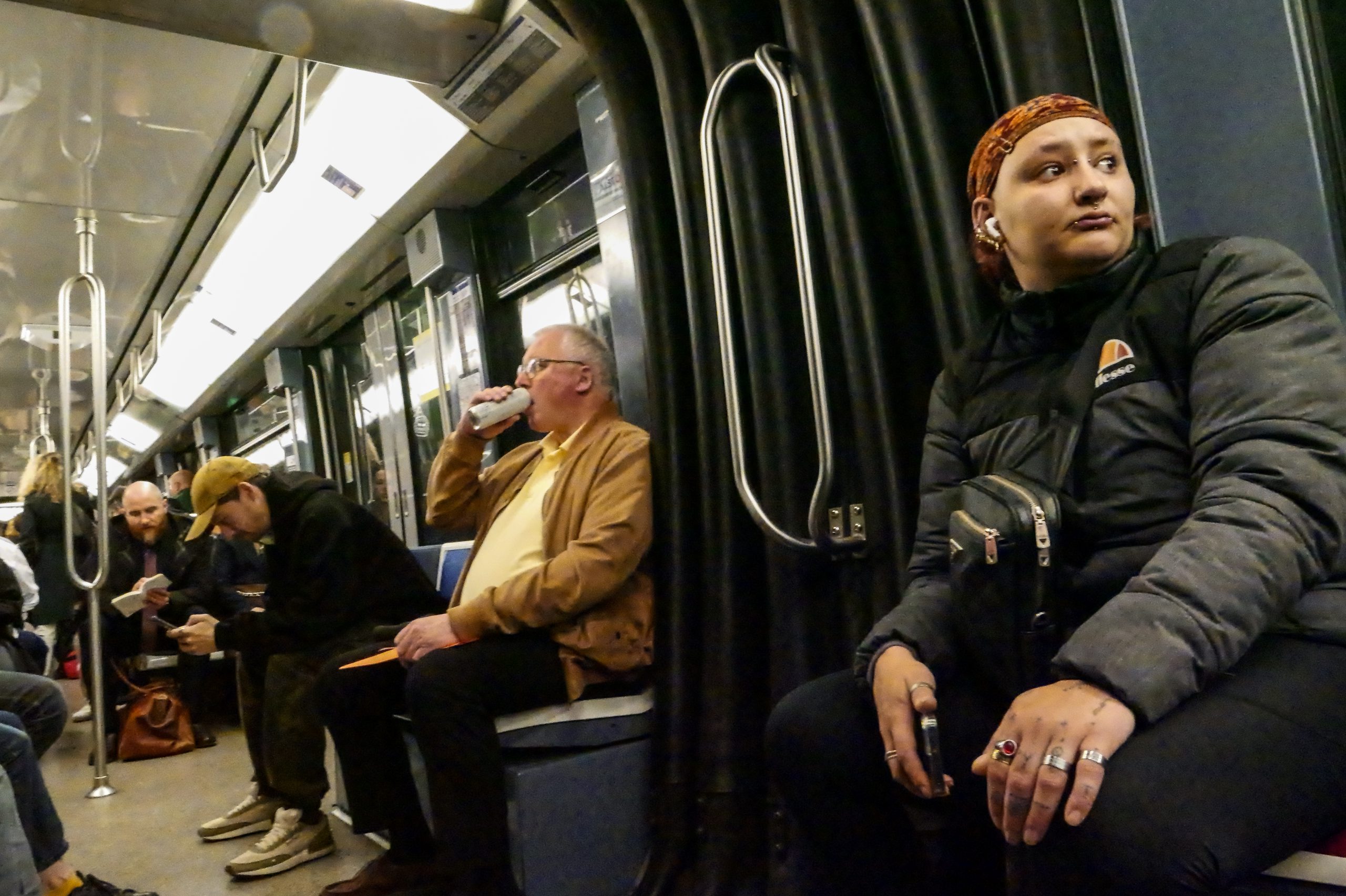 la vie a le metro 01