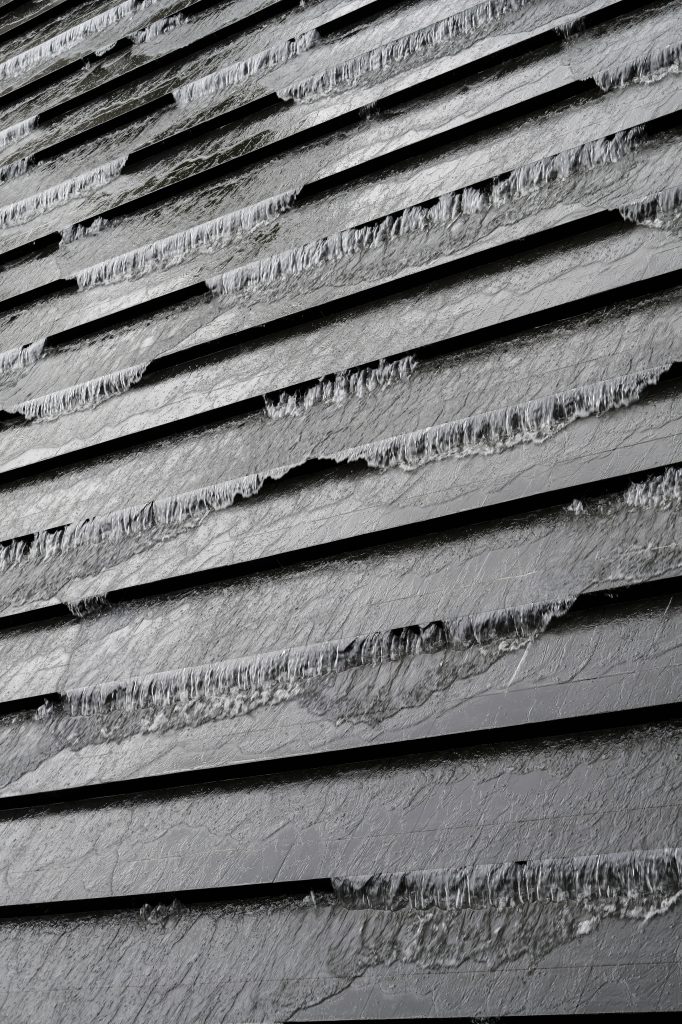 Fondation Louis Vitton Architecture Water Cascade 02